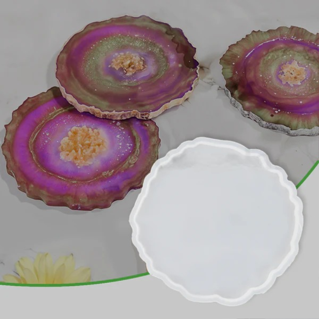 lifestyle_urp-128_1 5-Inch Agate Coaster Silicone Mould for Resin Art - Image 1